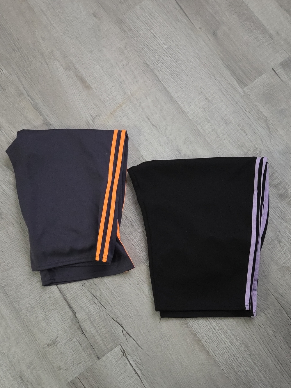 Women’s 2 Pairs Of Athletic Capris 1X